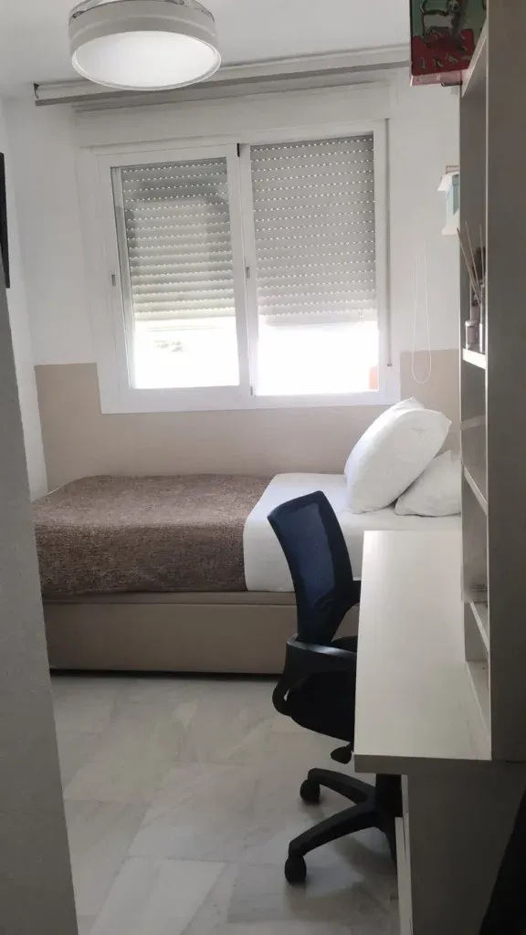 Piso amplio en Nueva Andalucía, Marbella, cerca de Puerto Banús