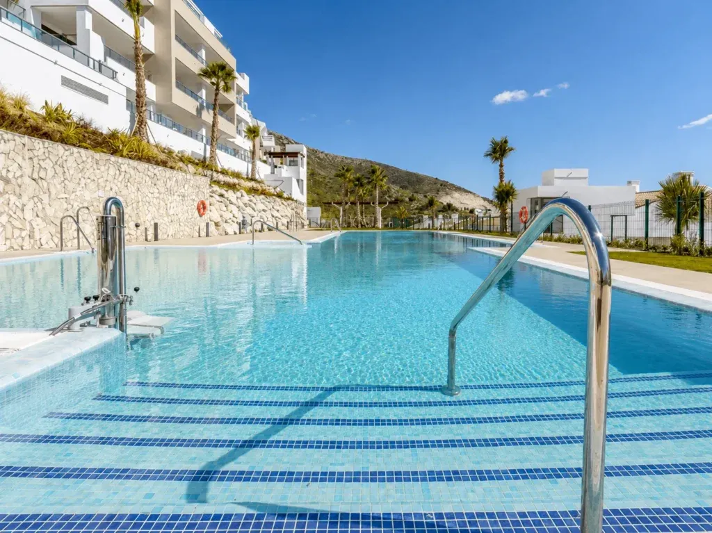 Magnífica vivienda con vistas panorámicas al mar en Serenity Benalmádena