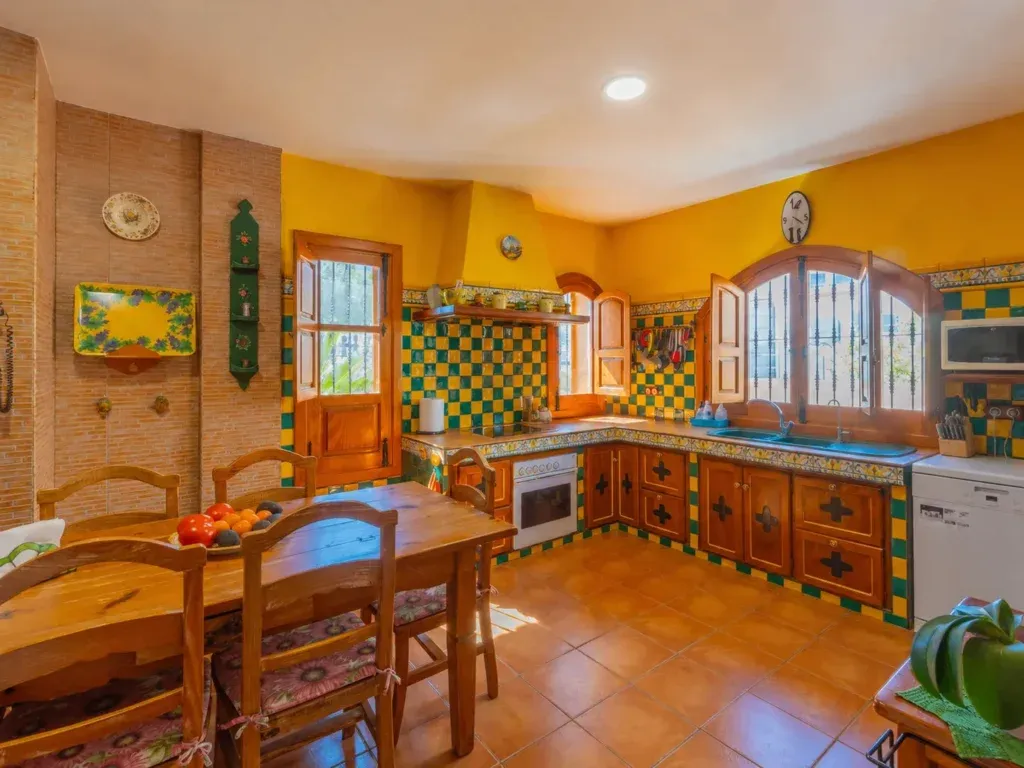 Chalet independiente con gran parcela en El Pinar, Torremolinos