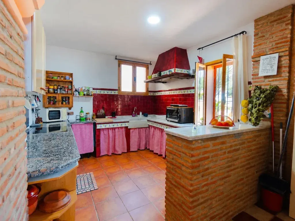 Chalet independiente con gran parcela en El Pinar, Torremolinos