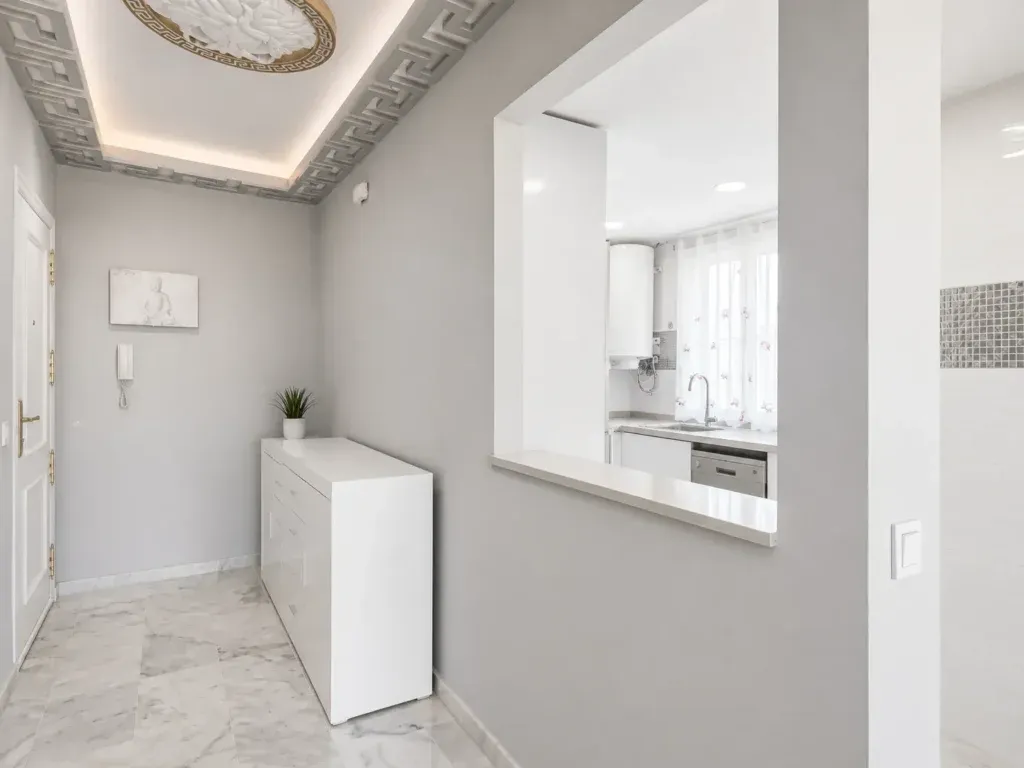Piso en Nueva Andalucía cerca de San Pedro de Alcántara