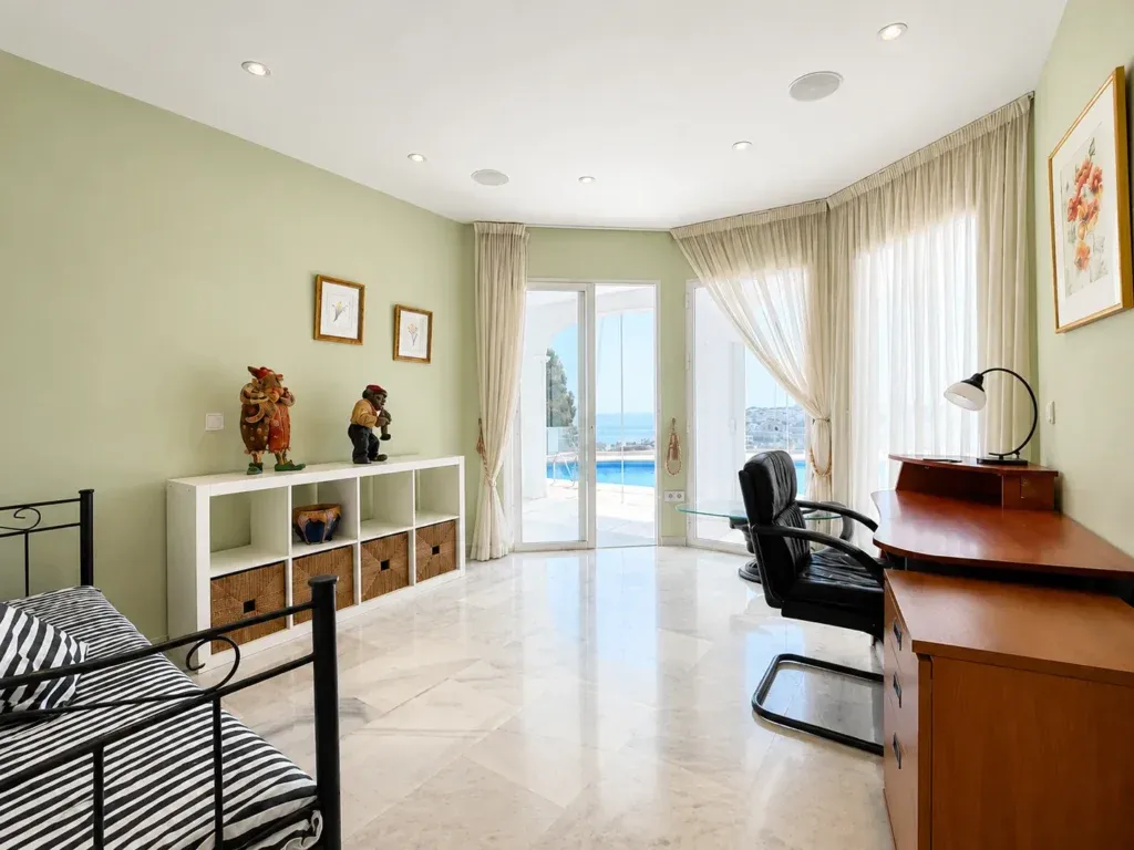 Excepcional villa andaluza con vistas panorámicas, licencia turística y ubicación privilegiada en Mijas