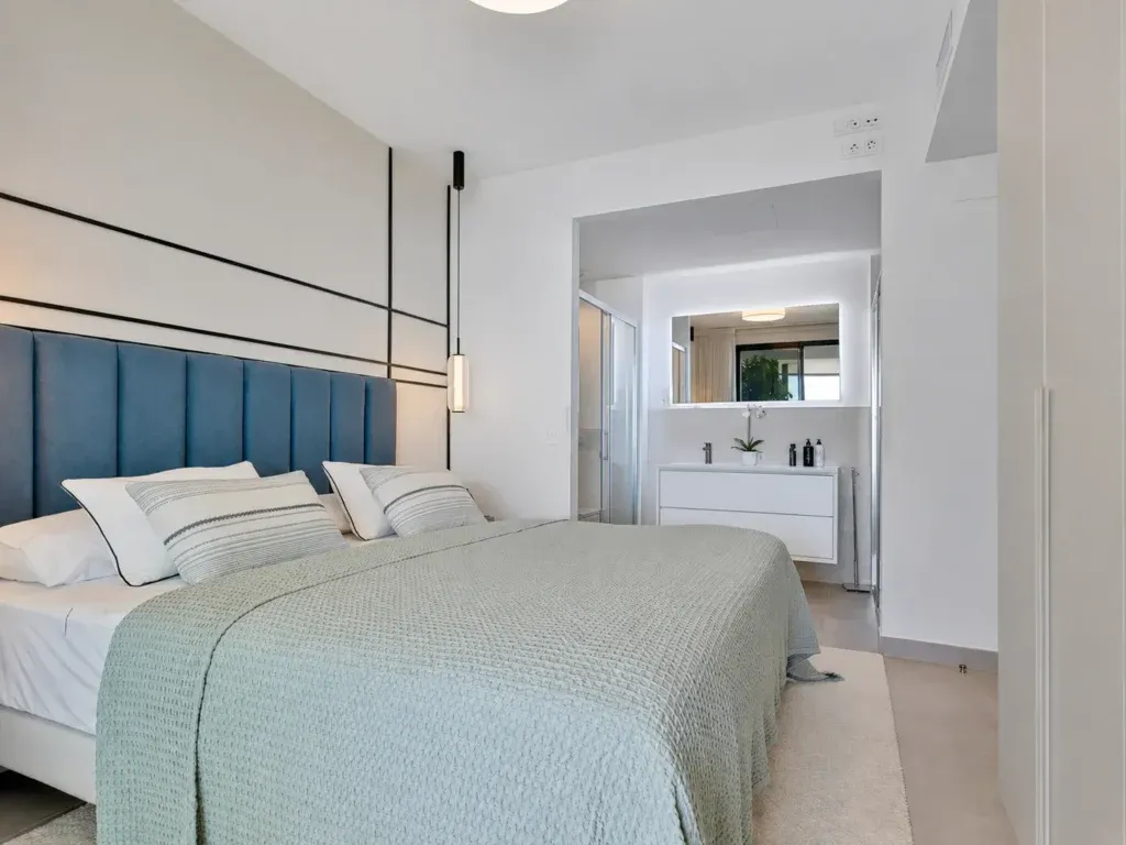 Apartamento nuevo y moderno en Carvajal, Fuengirola
