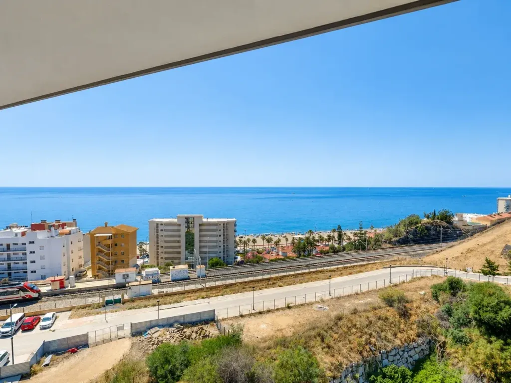 Apartamento nuevo y moderno en Carvajal, Fuengirola
