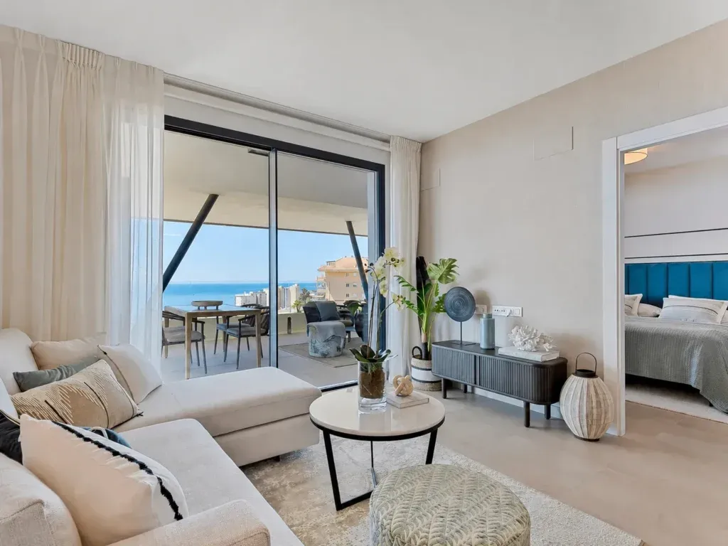 Apartamento nuevo y moderno en Carvajal, Fuengirola