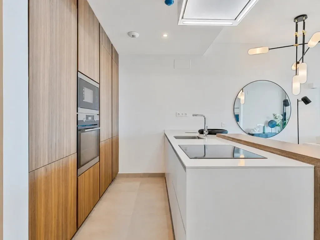 Apartamento nuevo y moderno en Carvajal, Fuengirola