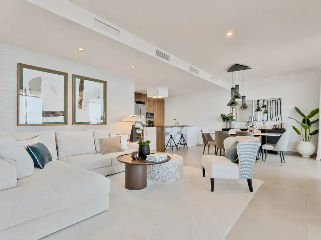 Piso doble en venta en Carvajal, Fuengirola