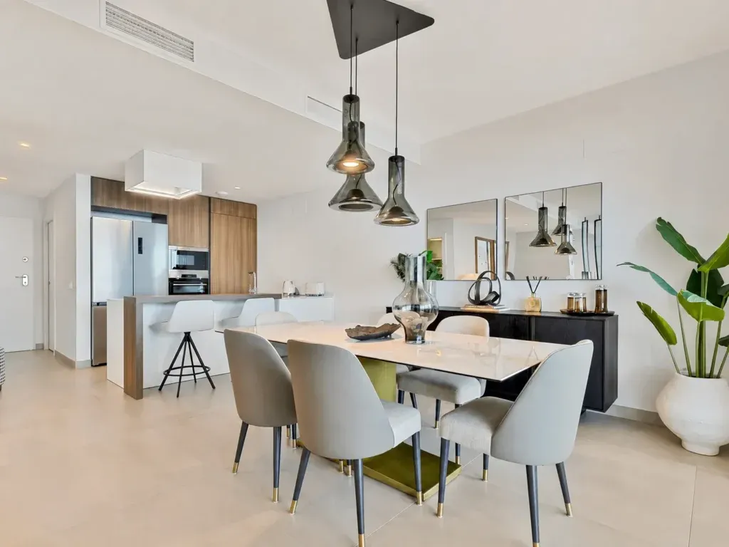 Piso doble en venta en Carvajal, Fuengirola