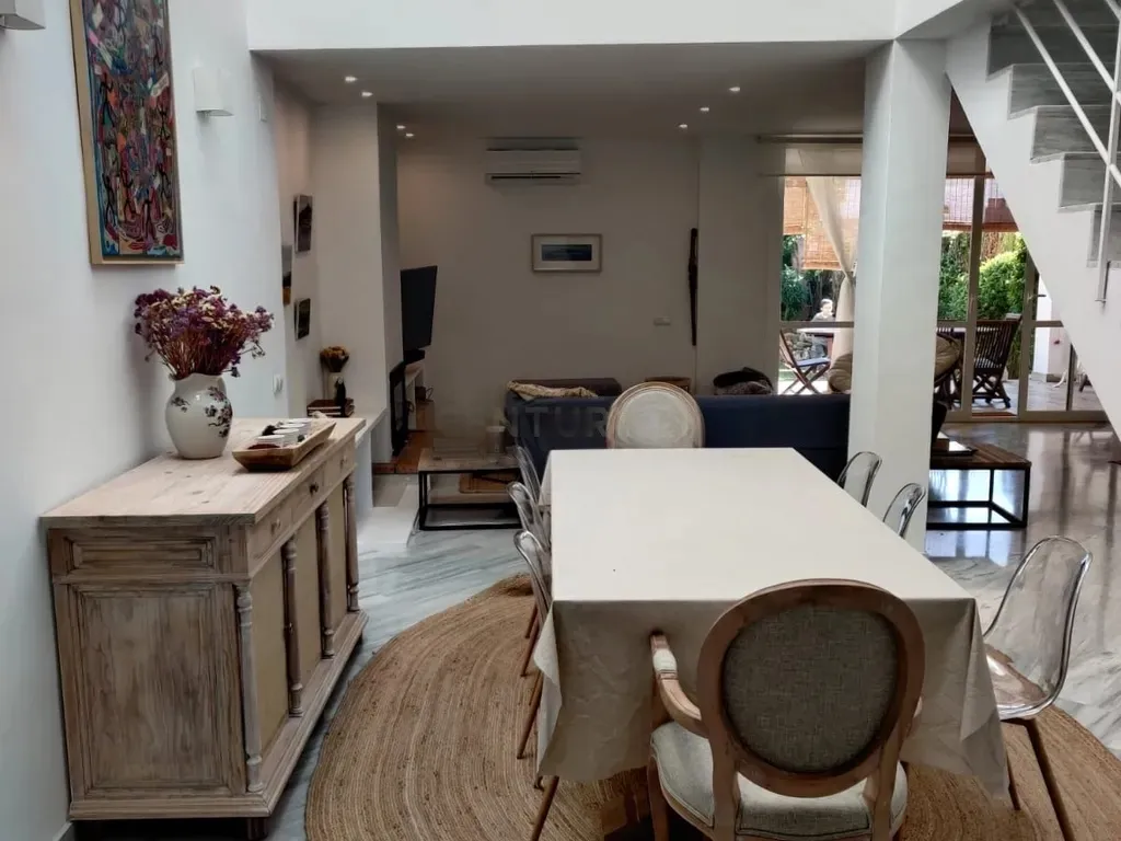 Chalet Pareado en Señorío de Cortes