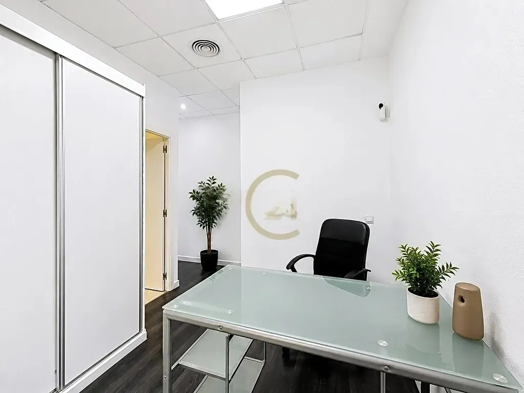 Oficina Premium en el Distrito Financiero de Málaga | Doble acceso y distribución flexible