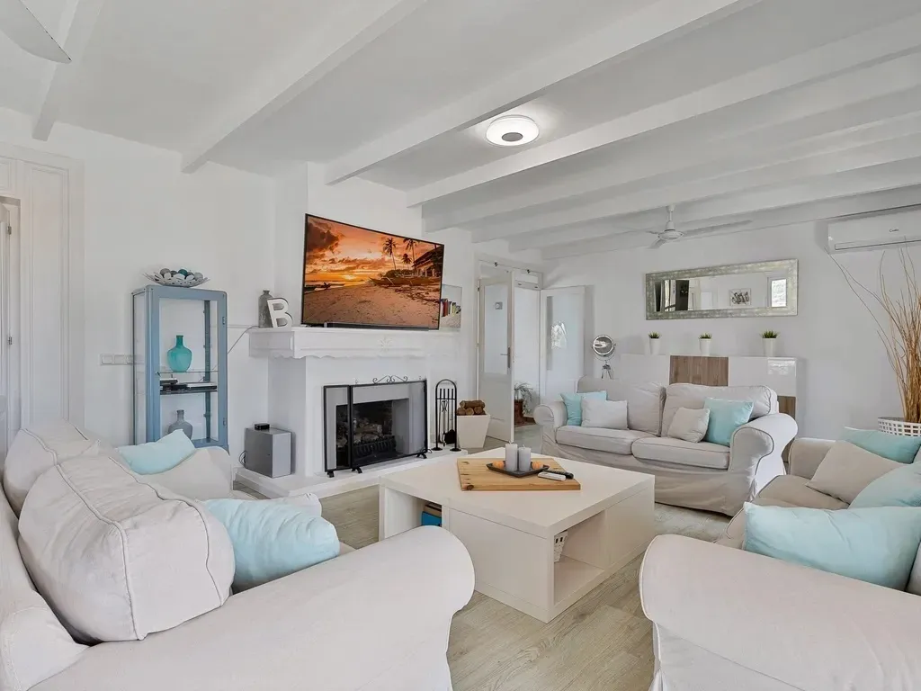 Impresionante Villa Independiente de 5 Dormitorios en San Pedro de Alcántara, Marbella