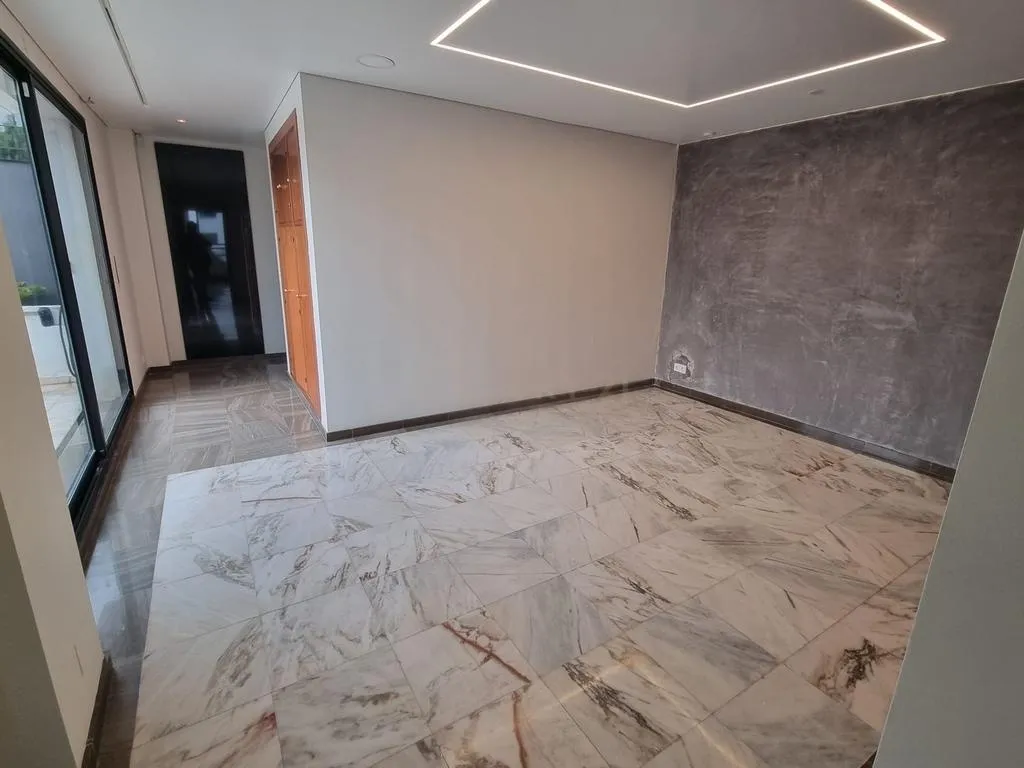 Ático para uso de vivienda o despacho profesional en Ricardo Soriano – Espacio exclusivo y versátil en el corazón de Marbella