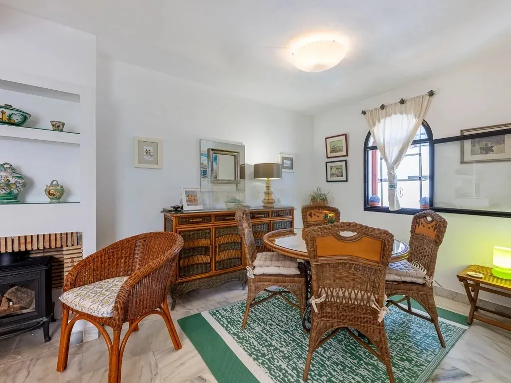 Encantadora casa adosada en Estepona a 100m de la playa