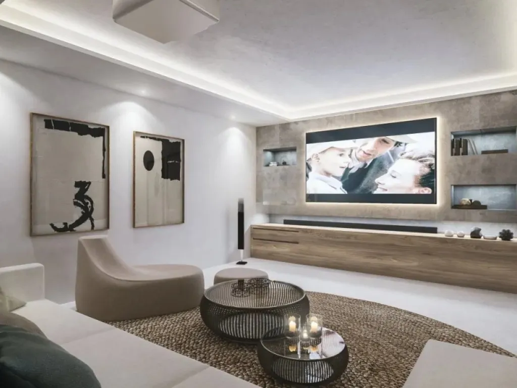 Modern villas on the front line of the golf course