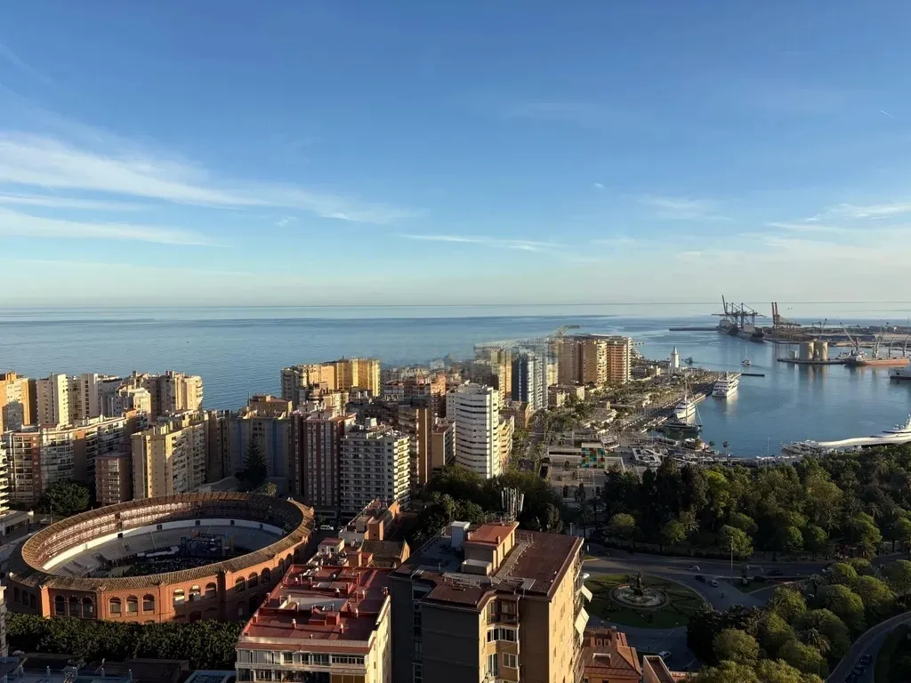 EXCLUSIVA VIVIENDA REFORMADA EN EL LIMONAR