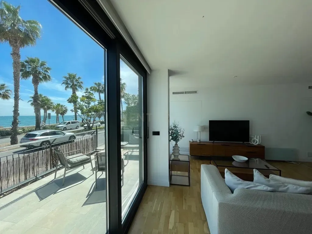 ☀️Exclusivo apartamento de temporada en primera línea de playa en La Malagueta
