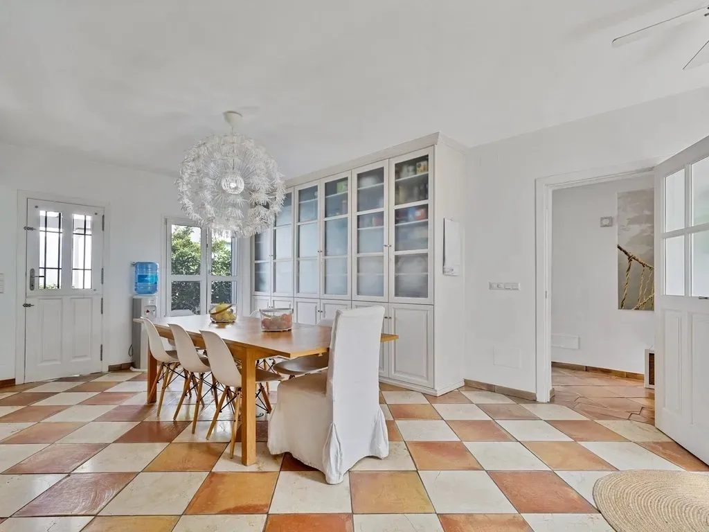 Impresionante Villa Independiente de 5 Dormitorios en San Pedro de Alcántara, Marbella