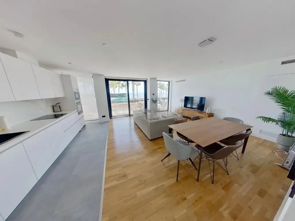 ☀️Exclusivo apartamento de temporada en primera línea de playa en La Malagueta