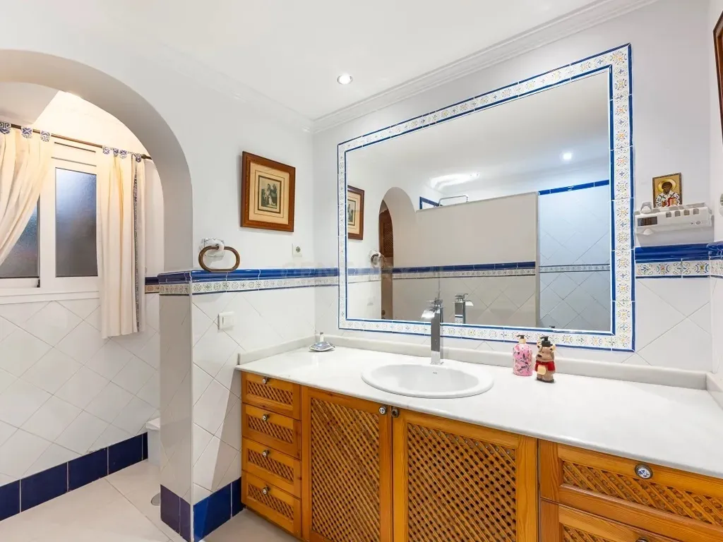 Casa independiente con encanto a pasos de la playa en San Pedro Alcántara