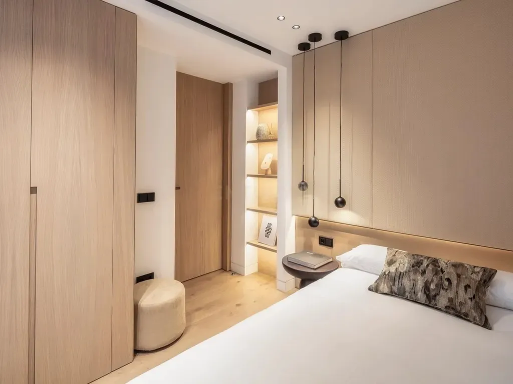Datura 1 – Impresionante apartamento en planta baja en Puente Romano, Milla de Oro de Marbella