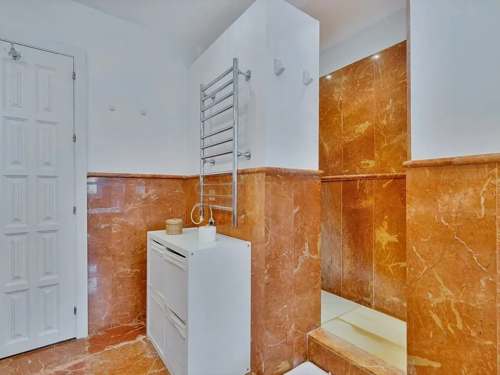 Impresionante Villa Independiente de 5 Dormitorios en San Pedro de Alcántara, Marbella