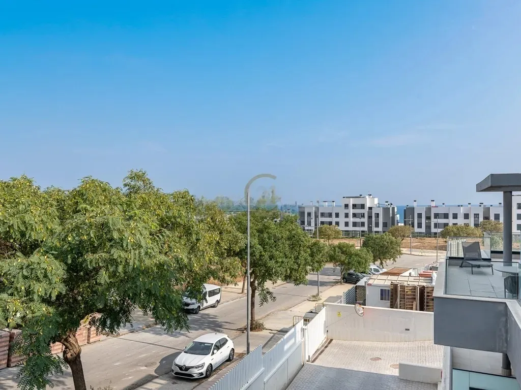 Apartamento moderno de 2 dormitorios en Las Mesas, Estepona