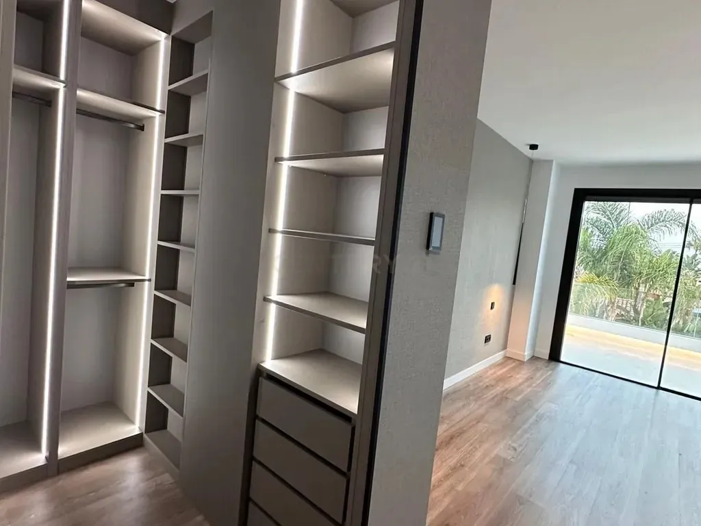 Villa Acqua: 4 bedroom villa on the New Golden Mile, Estepona