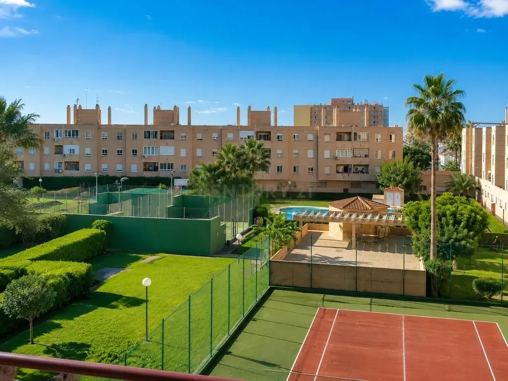 Espectacular apartamento en primera línea de playa en Guadalmar