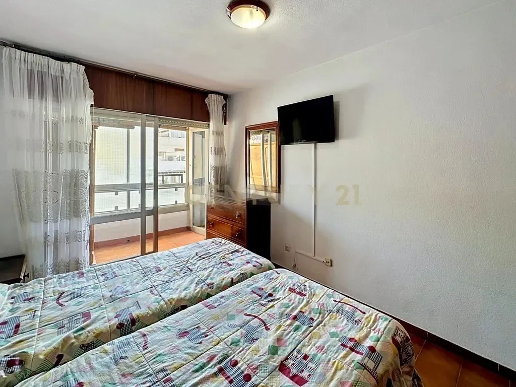 Spectacular 142 m2 3 Bedroom Apartment on Victoria Street