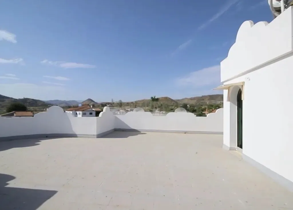 ESPECTACULAR CHALET INDEPENDIENTE CON PISCINA EN PUERTO DE LA TORRE