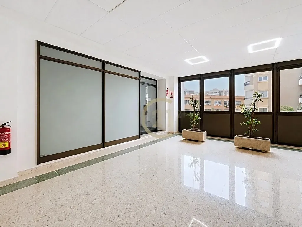 Oficina Premium en el Distrito Financiero de Málaga | Doble acceso y distribución flexible