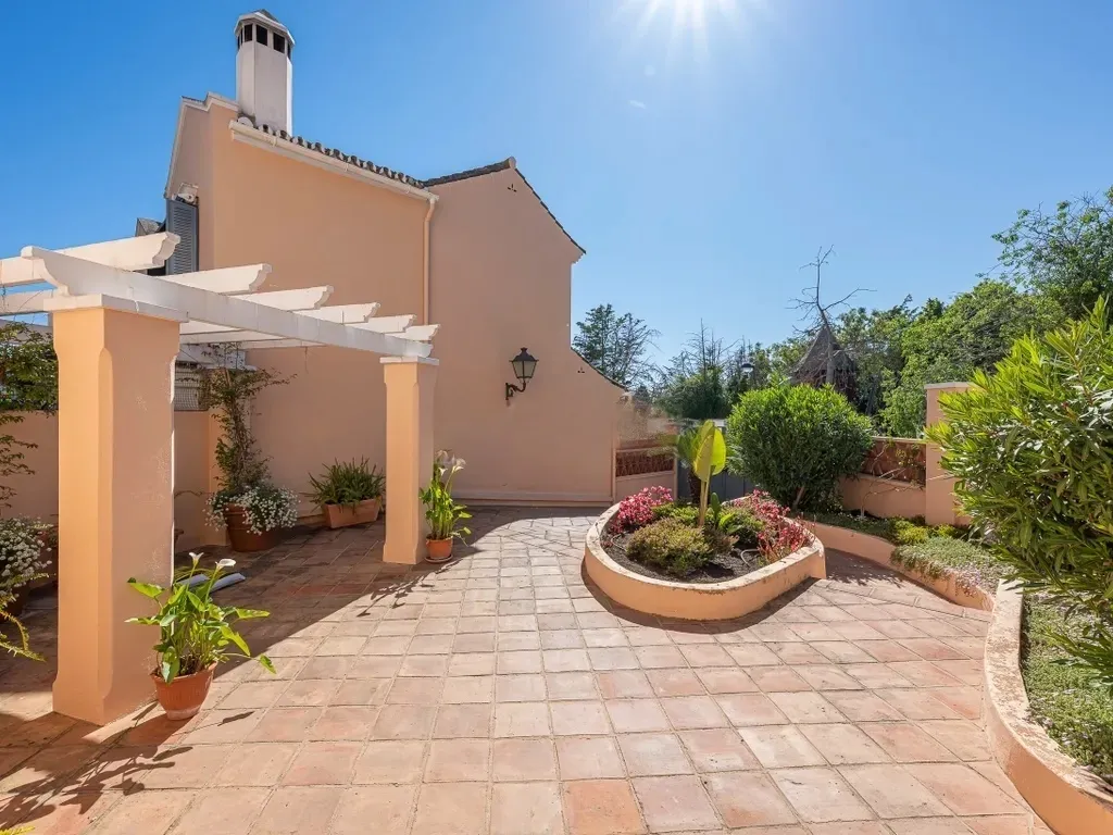 Disfruta tu hogar en la mejor zona de Marbella!