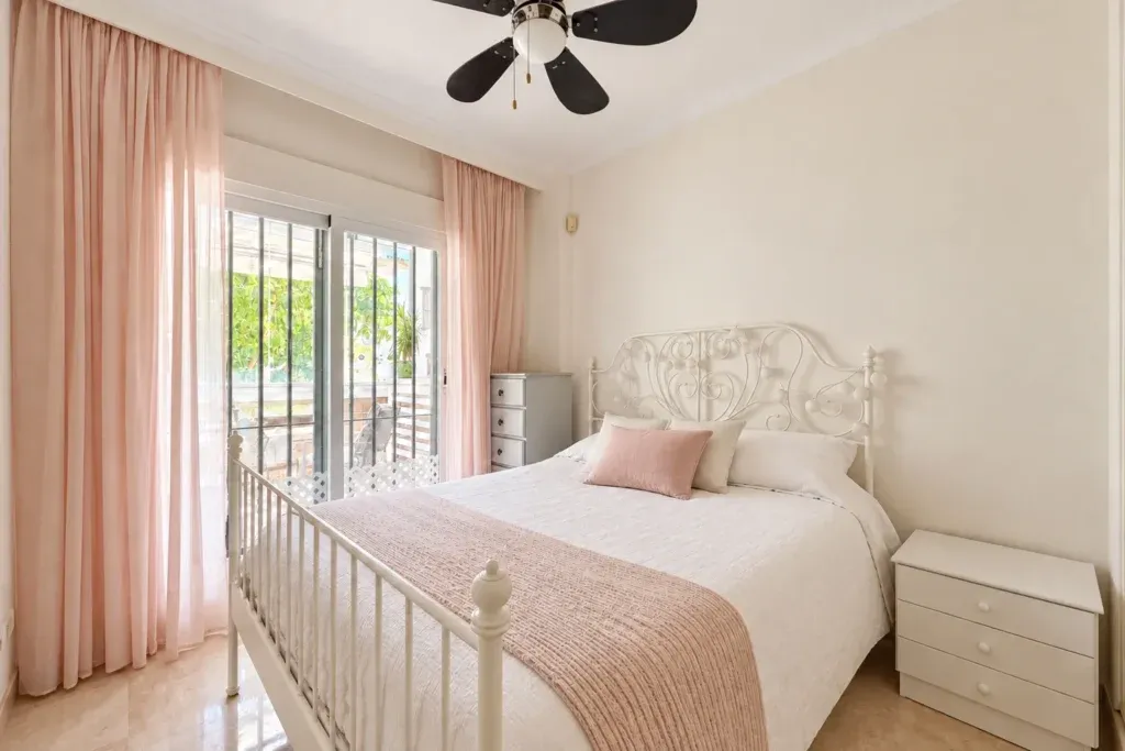 Apartamento en planta baja en primera línea de golf en La Cala de Mijas
