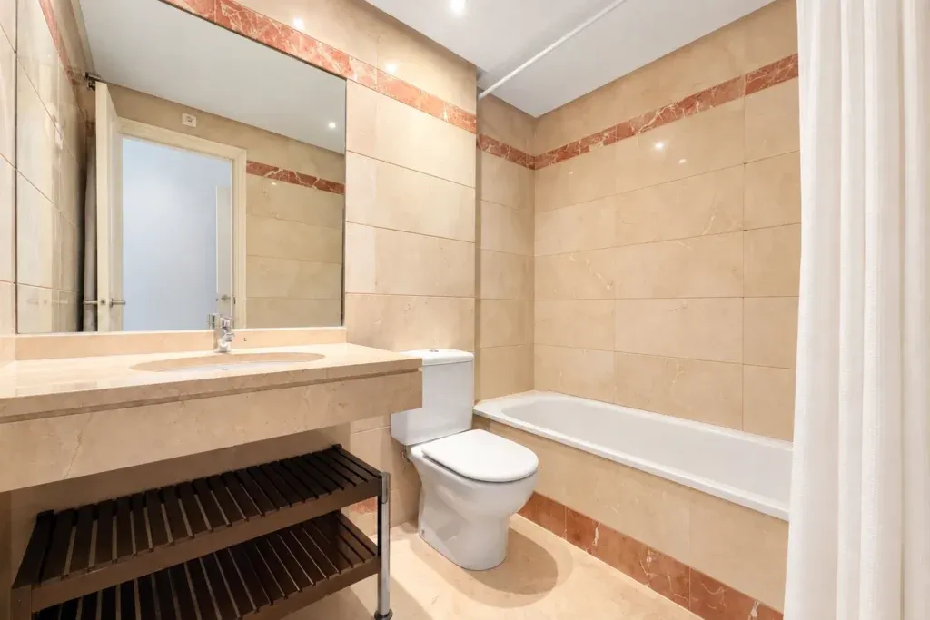Apartamento en planta baja en primera línea de golf en La Cala de Mijas